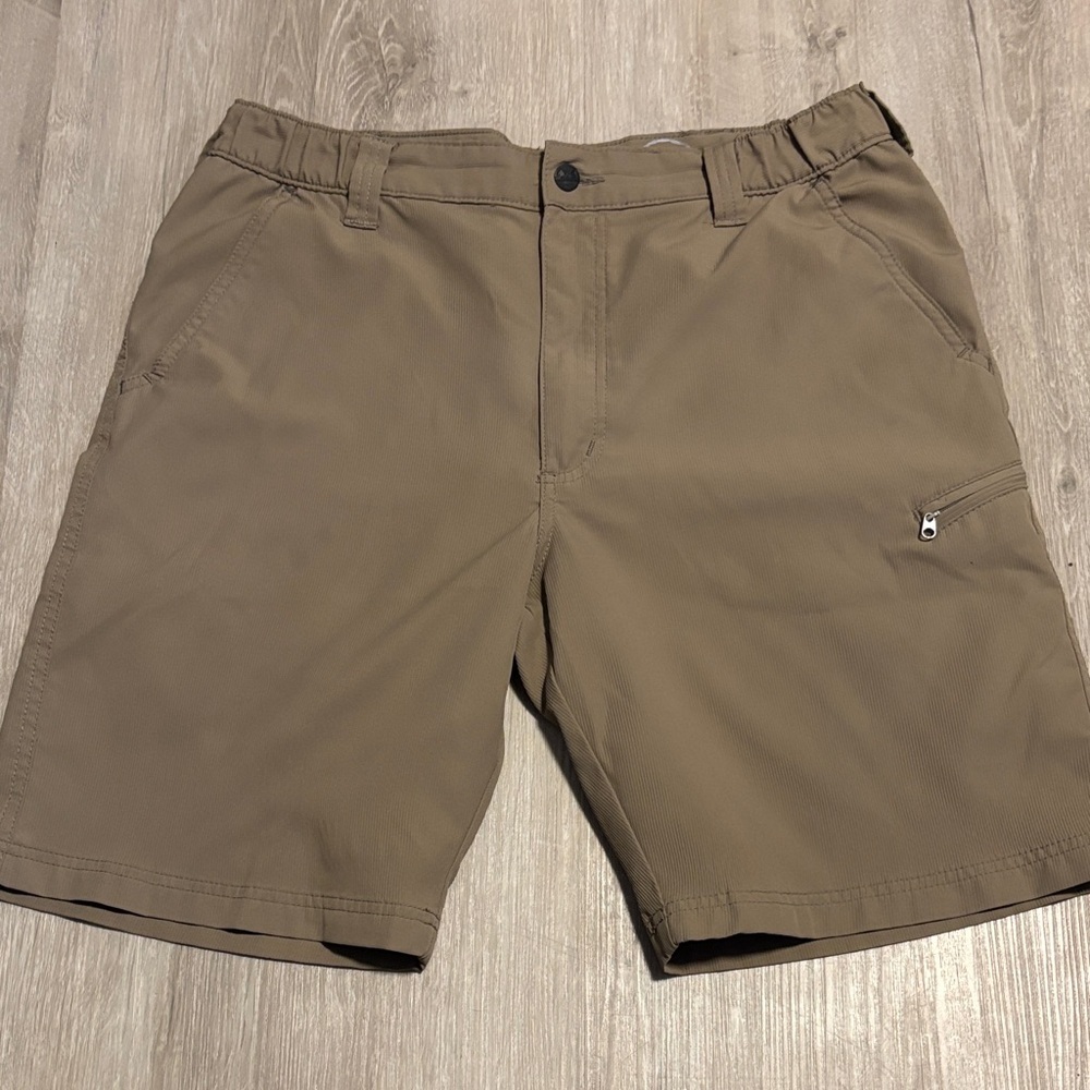 Wrangler‎ Men's Brown Flat Front Shorts